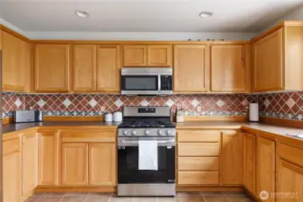 Lots of cupboard and counter space