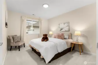 Fourth bedroom is nice and bright!