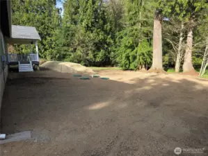 Large Yard for Pool, Playset?
