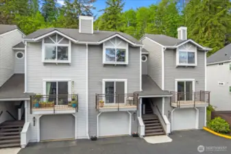 Woodinville Townhome 2 bedroom 2.5 bathrooms in Sunridge