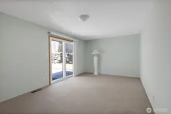 Access to the back yard