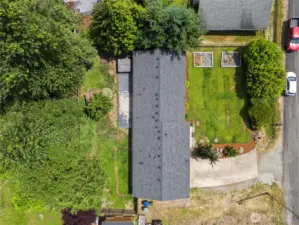 Large lot close to Lake Tapps