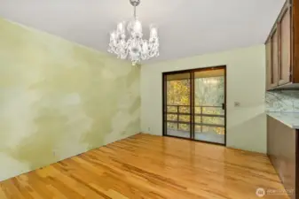 Dining room leading to balcony