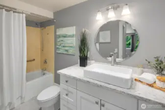 Full bath off of primary!