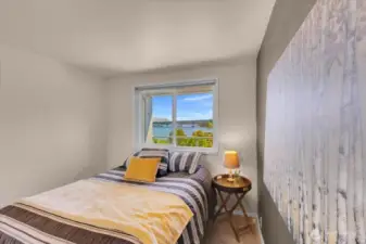 Spacious bedroom with views that do not dissapoint!