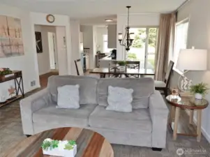 Comfortable Great Room w/ lovely updated furnishings.