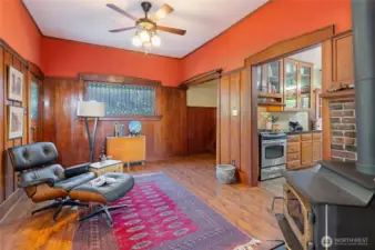 Reading/sitting room.