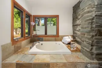 Japanese Soaking   Tub