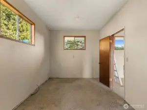 Extra room in garage