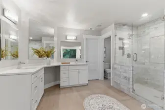 Primary 5 piece bath