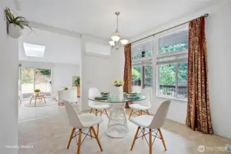 Dining room (virtually staged)