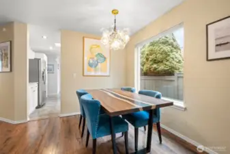 Looking toward the kitchen.