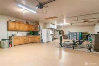 4 Car Garage