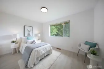 3rd upper bedroom