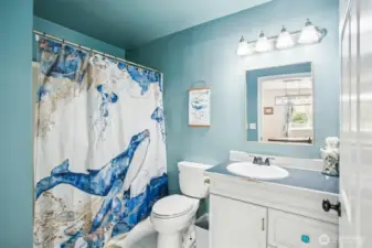 Cute hall bath