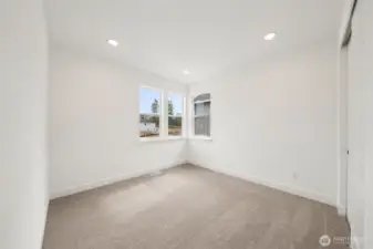 Secondary bedroom 1