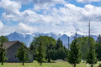 Great Mountain View to the South.