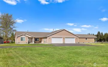Built in 2022, 1 owner home!