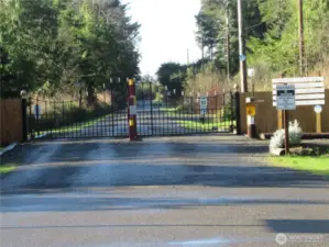 GOING THROUGH THE GATES OF SEA VIEW ESTATE YOU WILL NEED A CODE TO VISIT YOUR ROPERTY!