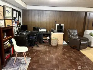 Extra large Office Space