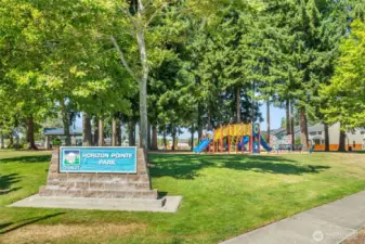 1 of Horizon Pointe's 5 parks