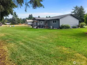 Extremely large back yard perfect for hobbies, sports, entertaining or?