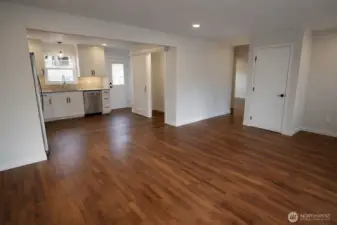 Great room open concept (view 3)