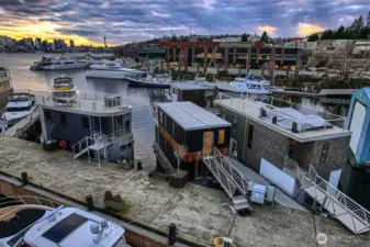 Check put this location. End of dock location at the end of the pier to the right.
