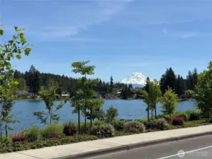 ....you are three minutes away from Allan Yorke Park.  Sun, swim and boating are all accessed easily!