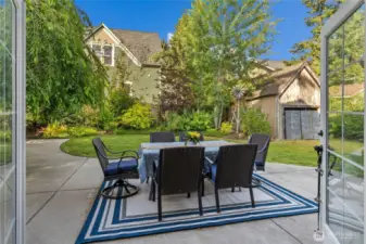 Great outdoor space right off the kitchen