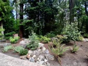 Two issued permits for detached accessory dwelling units or shop structures, plus approved fencing permits — offering future expansion, workspace, or income-generating potential within established guidelines.