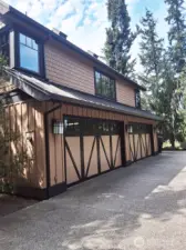 4 Car Garage
