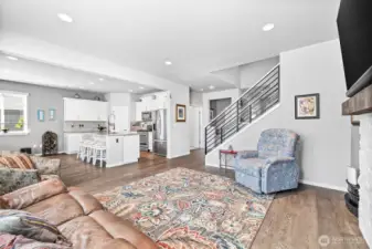 Great room looking to eat in kitchen