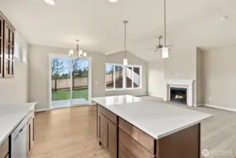 Look at the awesome island - perfect for prepping meals and entertaining!