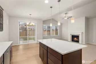 Look at the awesome island - perfect for prepping meals and entertaining!