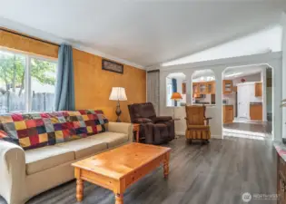 2nd living room near bedroom 2 and 3