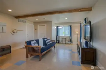 1st floor entry into large bonus/Gameroom