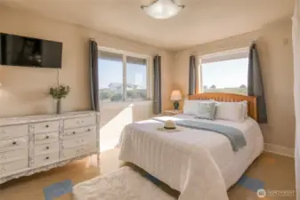 Spacious Primary bedroom