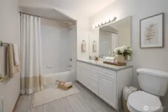 Virtual Staging Main Bathroom