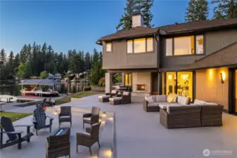 Fireside chats with old friends, new friends. Choose the freestanding fire pit or the gas/wood burning to the left of the sliders shown here.