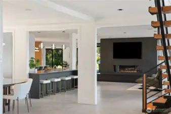 Dining to the left  and the floating  buffet with lots of room for stools. This great room sees the water….on 2 sides!