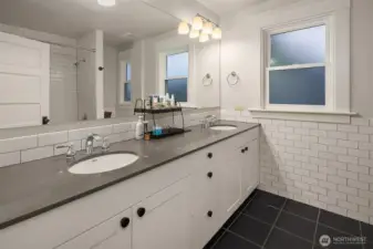 2nd floor bathroom