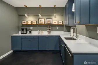 Lower level - 2nd kitchen