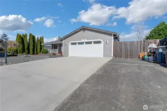 RV/boat parking space