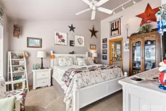 Primary 1 bedroom and en-suite