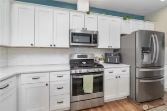 Appliances all stay!