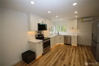 Main - Kitchen