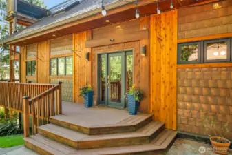 1438 Ann St NE - Exterior Entry