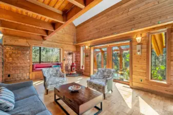 1438 Ann St NE - Living Room