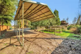 1438 Ann St NE - RV Parking